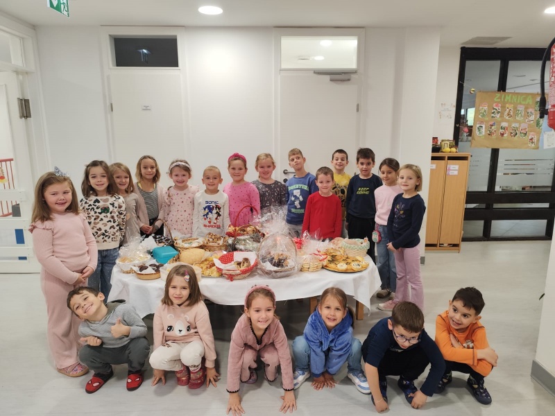 Dani kruha i zahvalnosti za plodove zemlje u našem vrtiću - slika broj: 6